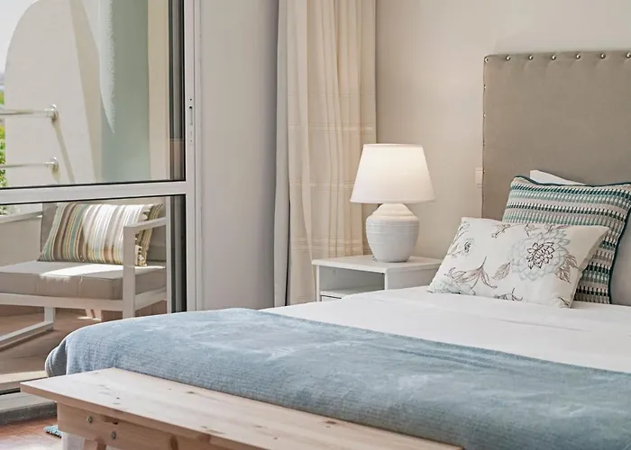 Grand I By An Island