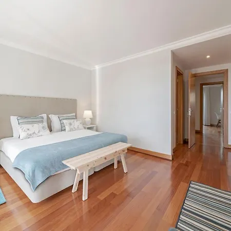 Grand I By An Island Appartement *